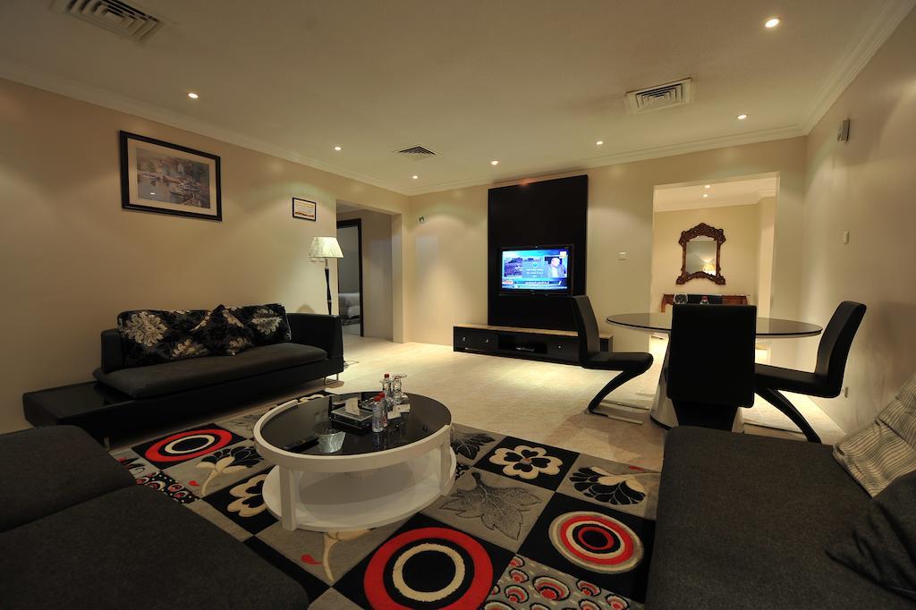 Janadriyah Suites 13 Nadinah Номер фото