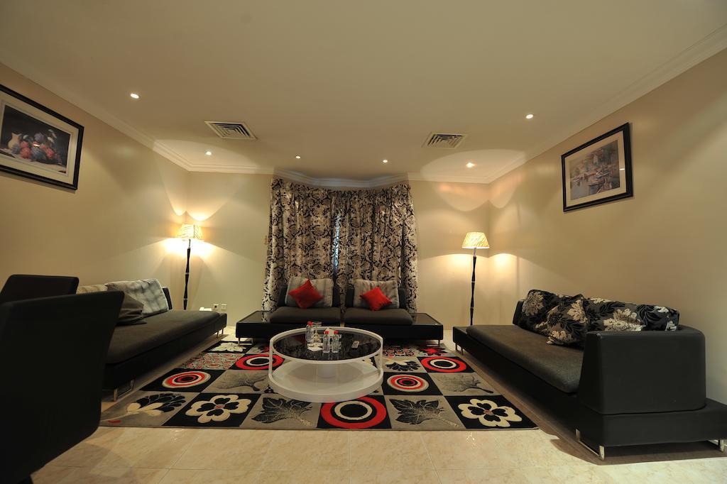 Janadriyah Suites 13 Nadinah Экстерьер фото